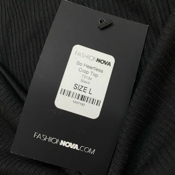 🆕Fashion Nova - So heartless crop top - Picture 5 of 6